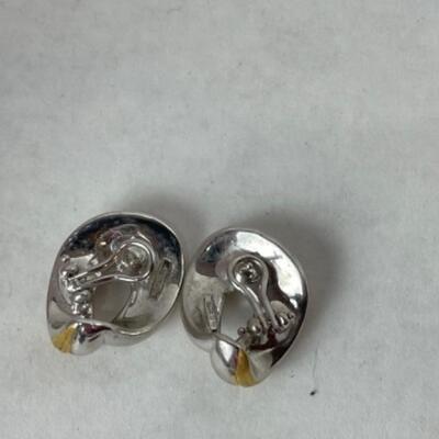 K548 14k Yellow and White Gold Pierced French Clipback Earrings 