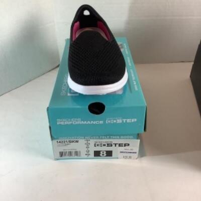 P - 480 Designer Brand Shoe Lot Size 8 