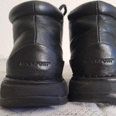 Lot 29: ROCKPORT Black Leather Womens Shoes Size 9 