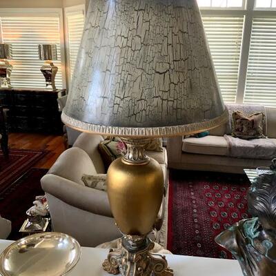 Elegant Vintage Style Lamp