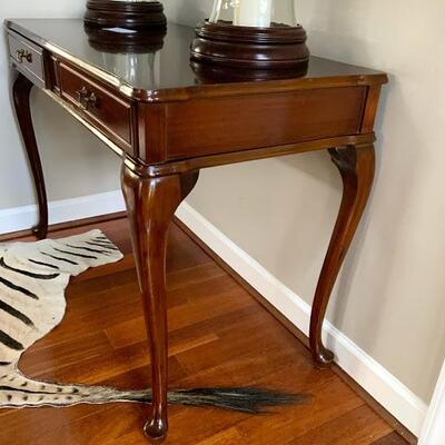 Queen Anne Style Wood Console Table with Drawers