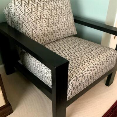 Elegant Ethan Allen Modern Accent  Chair