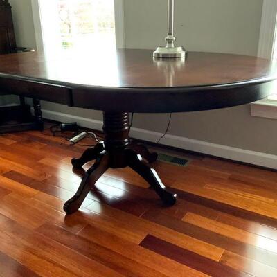 Oval Pedestal Dining Room Table  w/ Leaf Extension