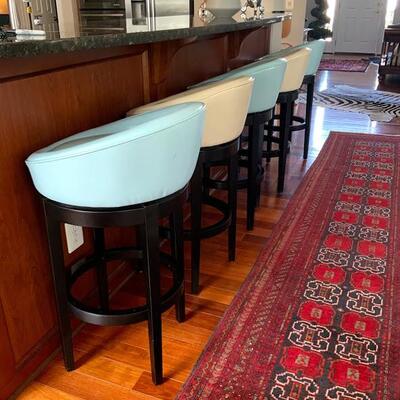 5x Swivel Counter Bar Stools