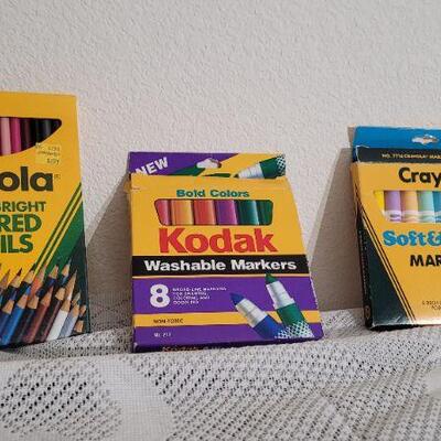 Lot 34: Assorted NEW KODAK and CRAYOLA Markers/Pencils 