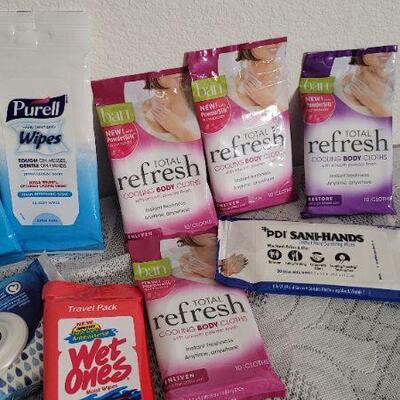 Lot 35: Assorted NEW Wet Wipes 