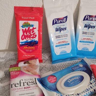 Lot 35: Assorted NEW Wet Wipes 