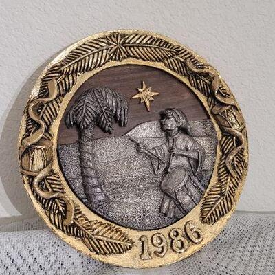 Lot 41: Vintage 1986 Michael Ricker Pewter Plate 