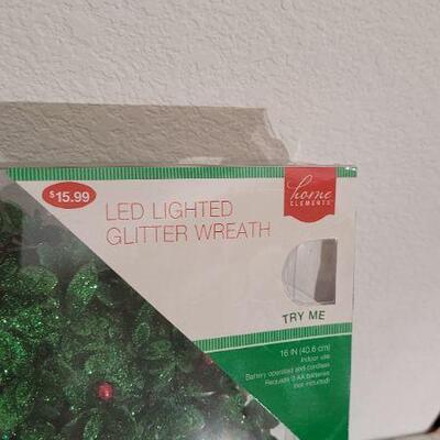 Lot 65: Vintage LED Wreath Light Christmas Deco UNTESTED