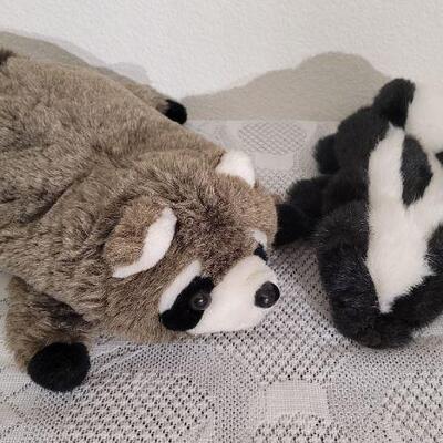 Lot 66: (2) Vintage Plush Puppets Animals 