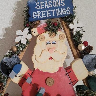 Lot 69: Christmas Home Deco Wooden Santa Tree