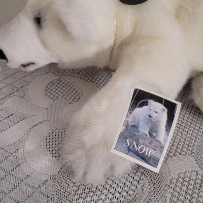 Lot 70: Vintage New SNOW Denver Zoo Plush Bear 