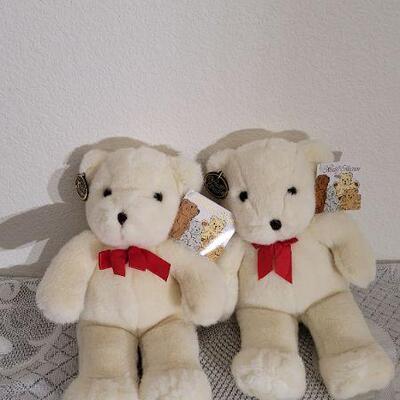 Lot 79: (2) New Plush Bear Collectibles 
