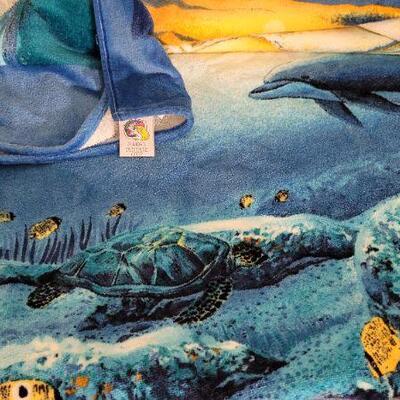 Lot 80: Vintage Beach Blanket Large 