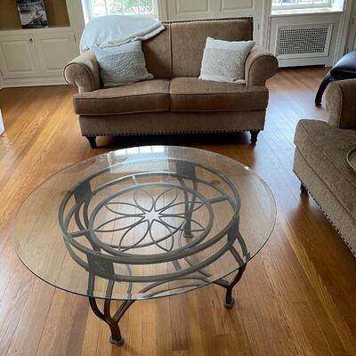 Fantastic like new sofa and loveseat from Pier One 