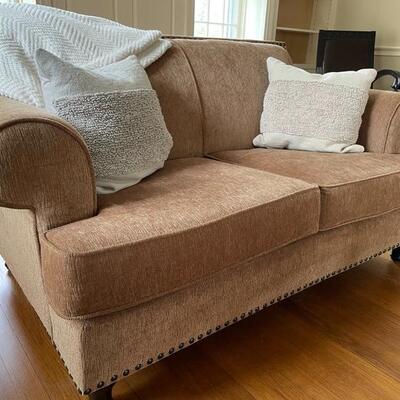 Fantastic like new sofa and loveseat from Pier One 