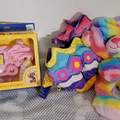 Lot 87: Assorted NEW BUILD A BEAR Accessories 