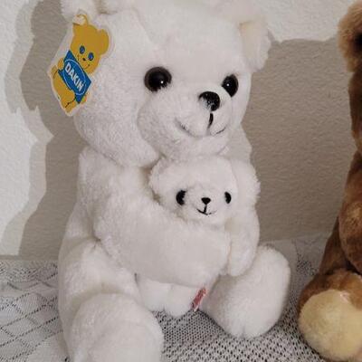 Lot 89: (2) New DAKIN Plush Animals 