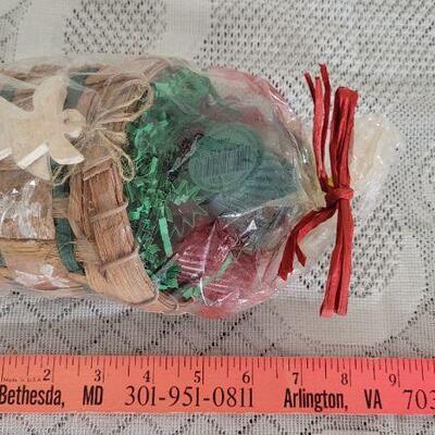 Lot 92: (2) Vintage Door Knob Baksets 