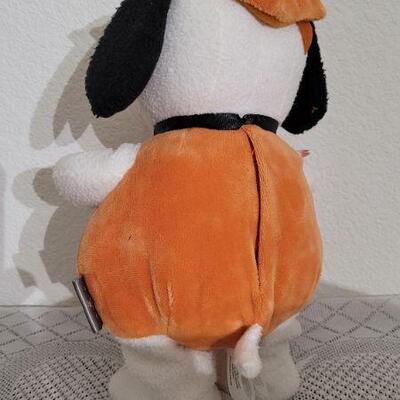 Lot 98: New Halloween HALLMARK Snoopy PUMPKIN TIME - Turns On