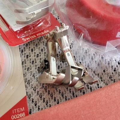 Lot 118: Large Assortment of Sewing Essentials 