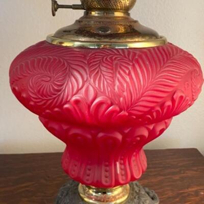 Red Satin Grape Pattern Glass Globes Hurricane Style Success Table Lamp  