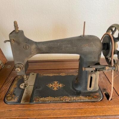 Vintage Antique Foot Pedal Treadle Sewing Table with Machine