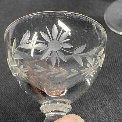 Set of 4 Flower Etched Cordial Glasses