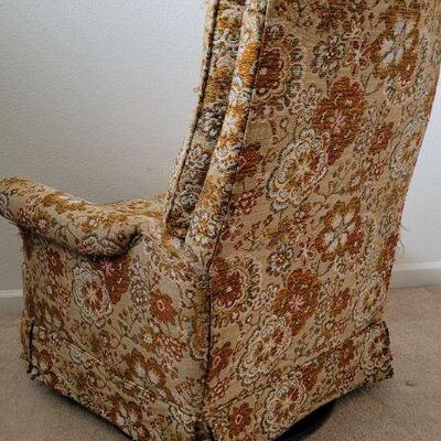 Lot 124: Vintage BARCALOUNGER Reclining Chair 