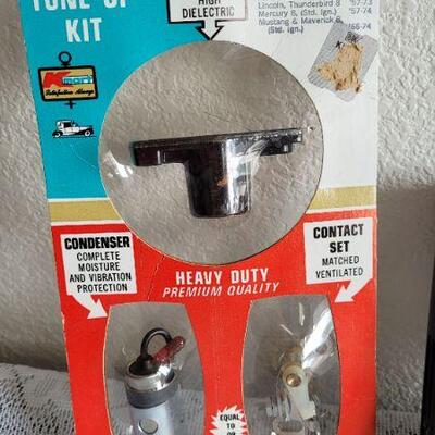Lot 126: Assorted Tools (Studfinder and TUNE Up Kit