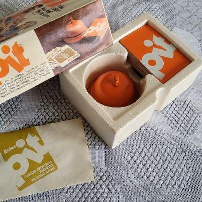 Lot 129: Vintage Game PIT 