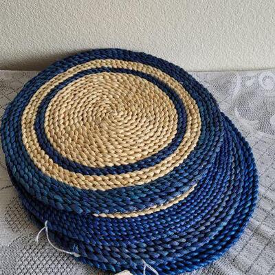 Lot 130: Hallmark NEW Placemats