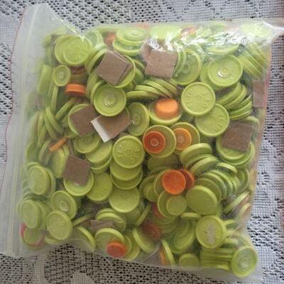 Lot 131: Vintage Games PICKUP STICKS and Chips 