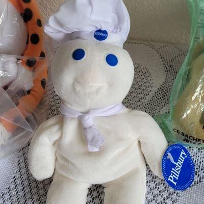 Lot 135: Assorted NEW Vintgae Plush Characters