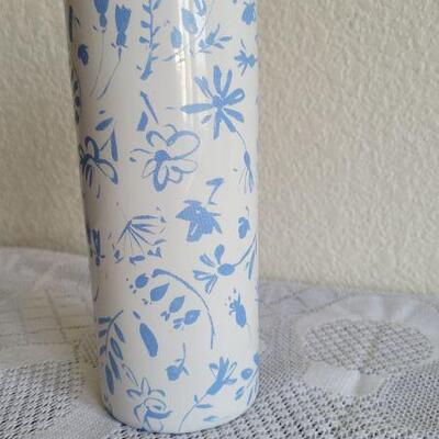 Lot 141: Vintage Vase 