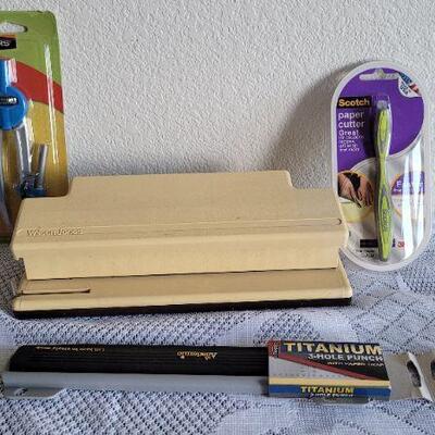 Lot 147: Assorted Home Office School Supplies 