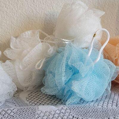 Lot 150: Assorted Bathroom Essentials 