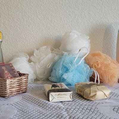 Lot 150: Assorted Bathroom Essentials 