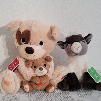 Lot 155: (2) New HALLMARK Plush Animals 
