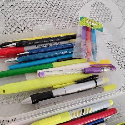 Lot 156: Plastic Tote of Pens and Highlighters UNTESTED 