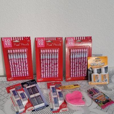 Lot 157: Assorted NEW School Supplies 