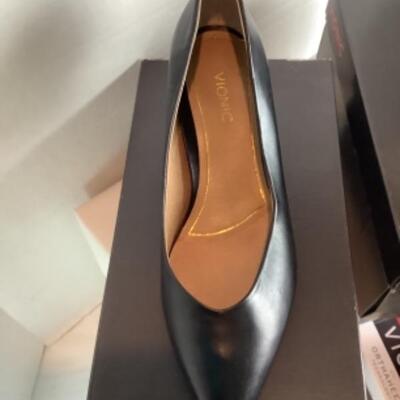 P - 484.  Designer Shoe Lot ( 4 pr ) Size. 8 