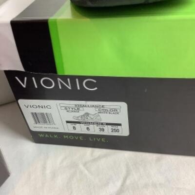 P - 484.  Designer Shoe Lot ( 4 pr ) Size. 8 