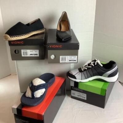 P - 484.  Designer Shoe Lot ( 4 pr ) Size. 8 