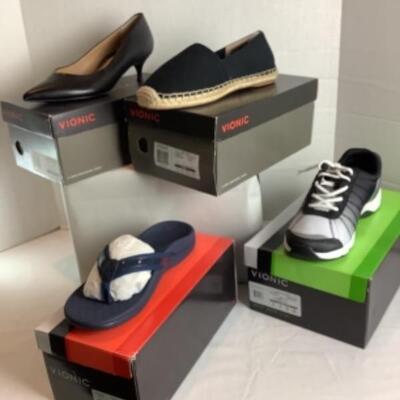 P - 484.  Designer Shoe Lot ( 4 pr ) Size. 8 