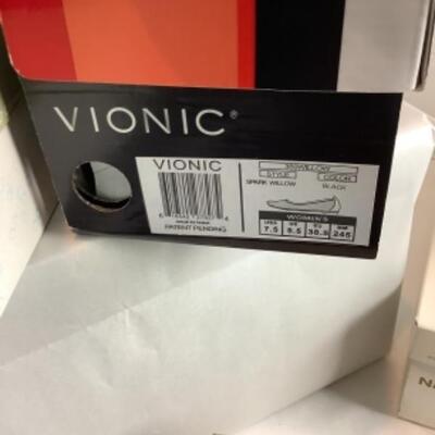 P - 485. Designer Brand Shoe Lot ( 5 pr )  Size 7.5 