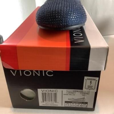 P - 485. Designer Brand Shoe Lot ( 5 pr )  Size 7.5 