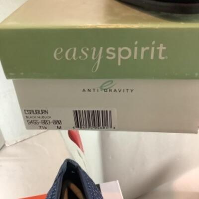 P - 485. Designer Brand Shoe Lot ( 5 pr )  Size 7.5 