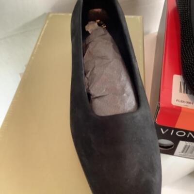 P - 485. Designer Brand Shoe Lot ( 5 pr )  Size 7.5 