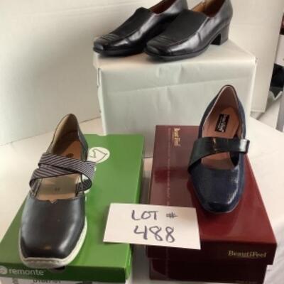 P - 488. Designer Brand Shoe Lot Size 8 ( 3 pr ) 